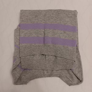 Gap Sweater - Size‎ Medium